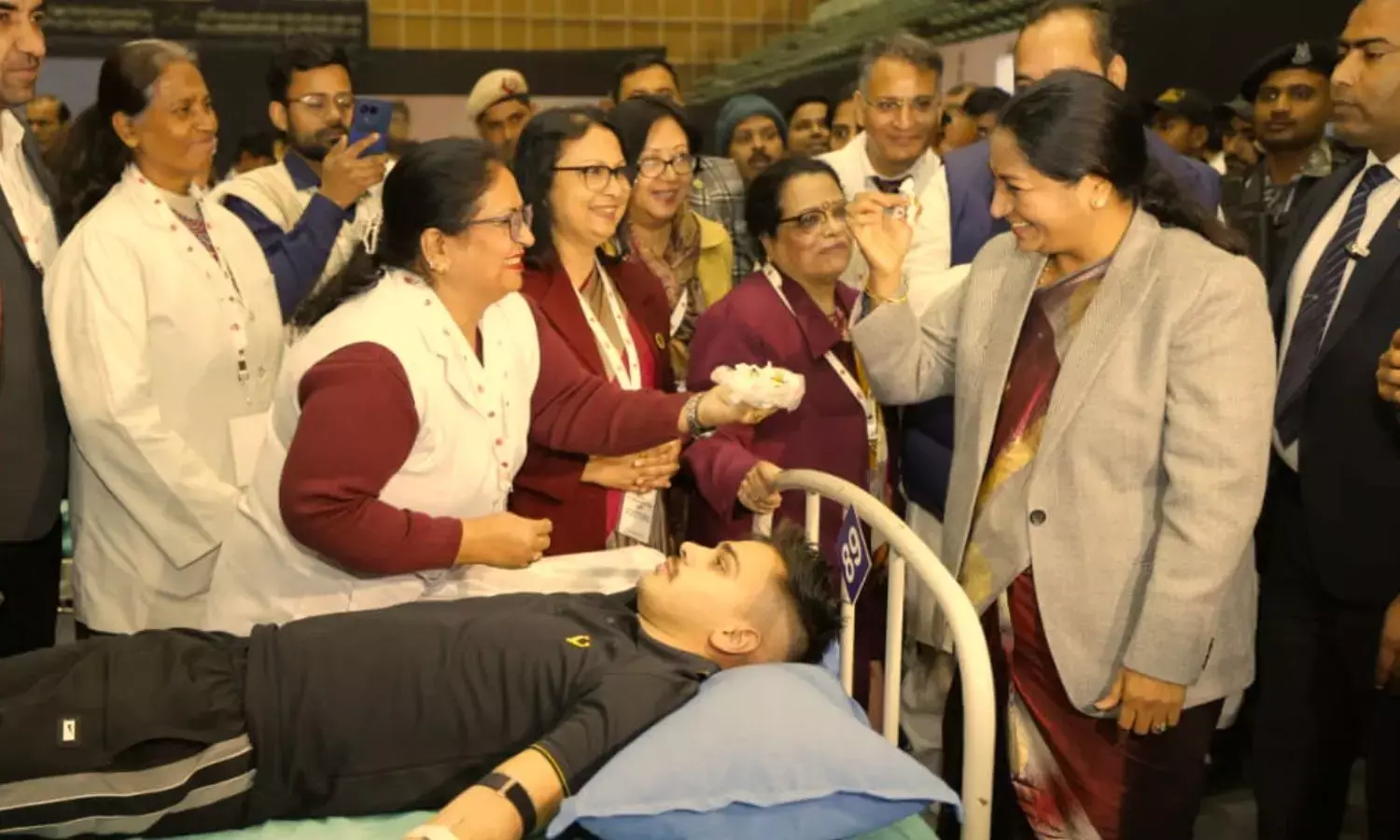 In Delhi CM Rekha Gupta inaugurated a blood donation camp In Delhi CM Rekha Gupta inaugurated a blood donation camp