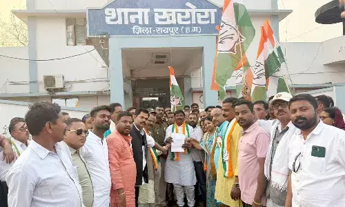 खरोरा में कानून-व्यवस्था पर कांग्रेस का प्रदर्शन