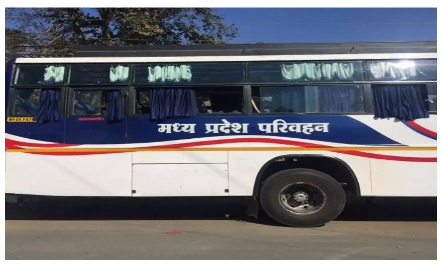 AIS नियमों पर खरा न उतरने वाली बसें होंगी ब्लैकलिस्ट, बस ऑपरेटर्स को नोटिस जारी