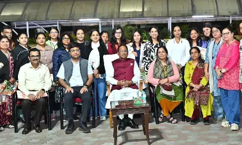 मुख्यमंत्री विष्णुदेव साय, महिला पत्रकारों