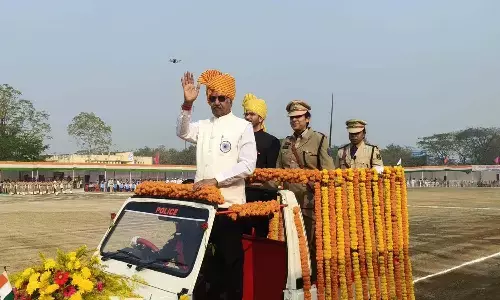 77 वां गणतंत्र दिवस : MP बृजमोहन अग्रवाल ने बलौदाबाजार में ध्वजारोहण कर ली परेड की सलामी, शहीदों- लोकतंत्र सेनानियों को किया सम्मानित