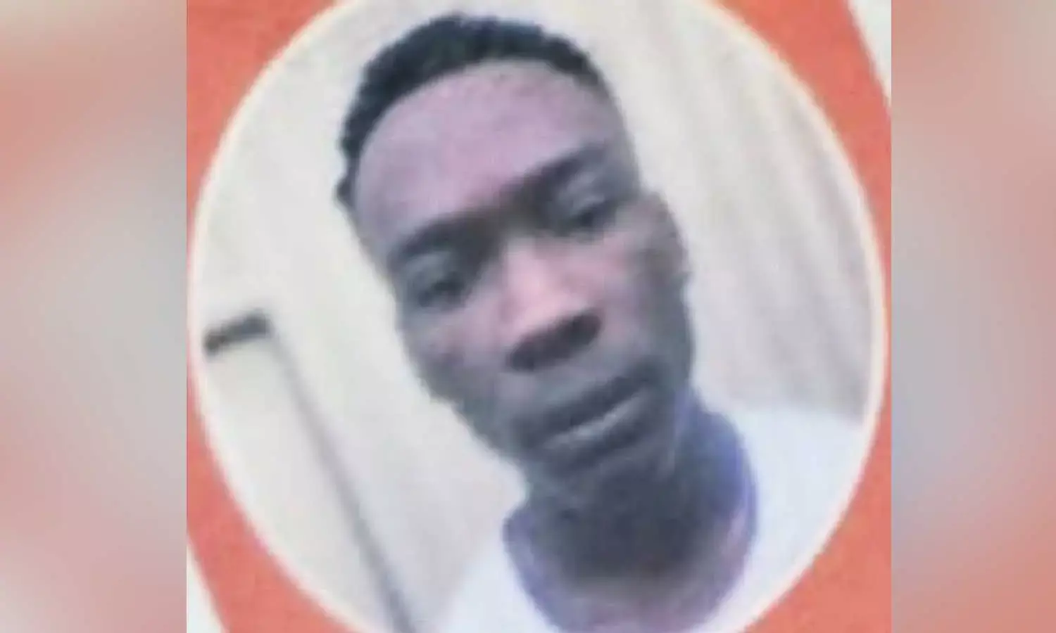 रायपुर एयरपोर्ट में पकड़ाया कोकीन रायपुर एयरपोर्ट में पकड़ाया कोकीन