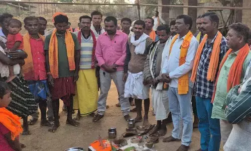 परिवार के 13 सदस्यों की घर वापसी : 15 साल बाद पारंपरिक रीति- रिवाजों के साथ सनातन धर्म अपनाया, लोगों ने किया स्वागत