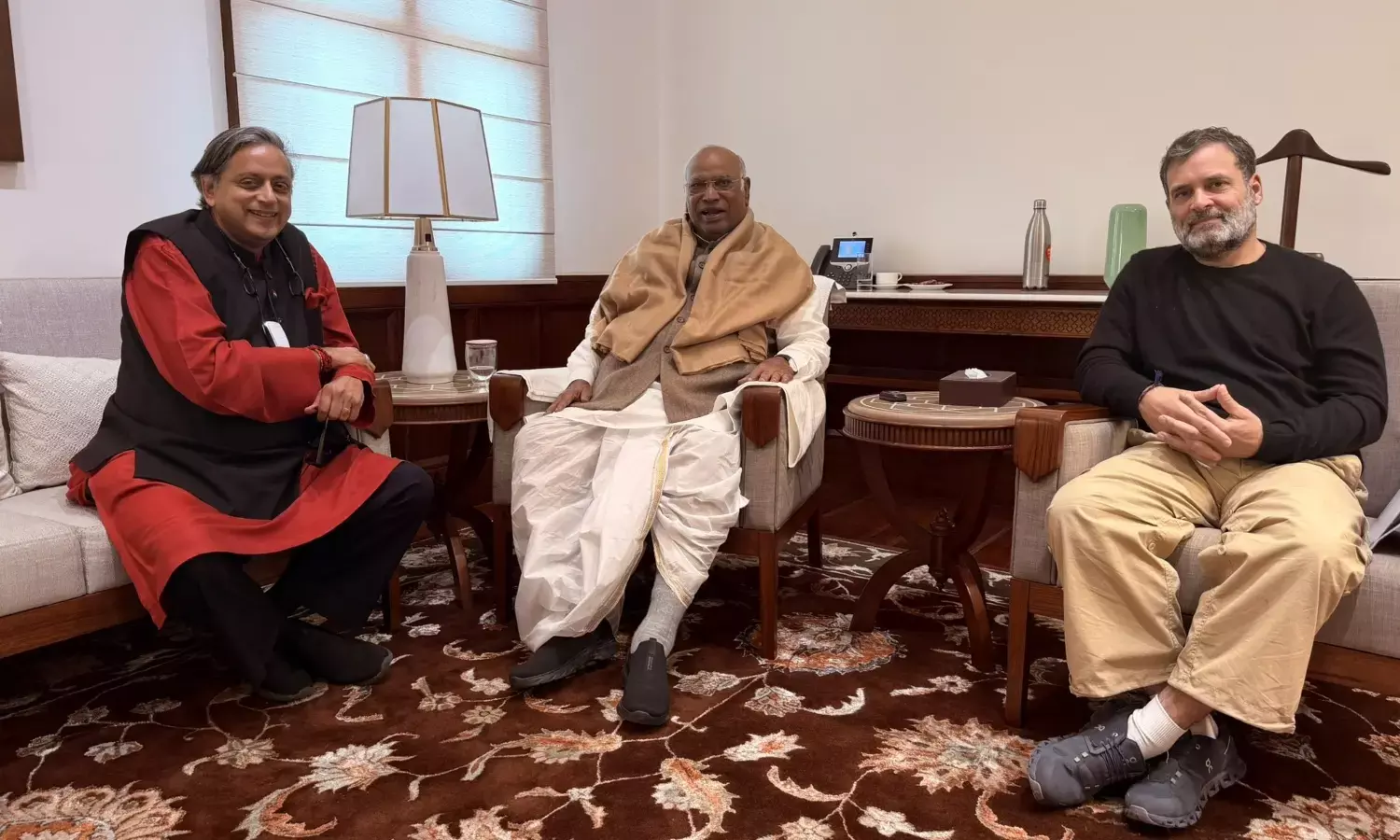 Shashi Tharoor meets Rahul Gandhi and Kharge