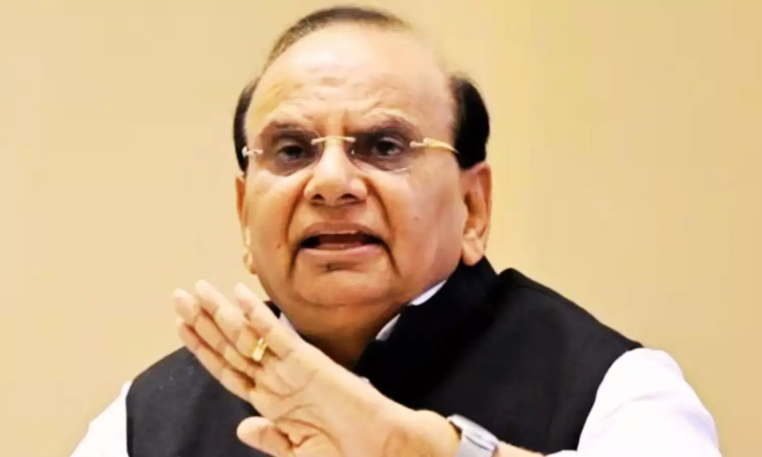 Delhi Saket Court acquitted LG VK in the defamation case Delhi Saket Court acquitted LG VK in the defamation case