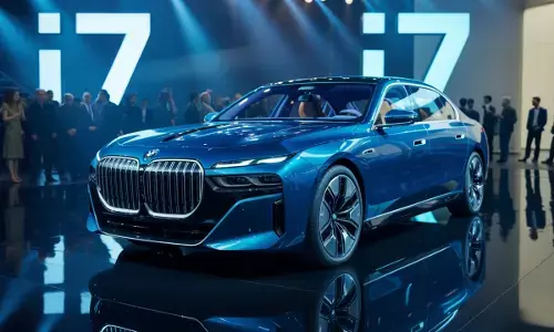 best-selling-luxury-sedan bmw-i7-with-thousand-plus-delivery