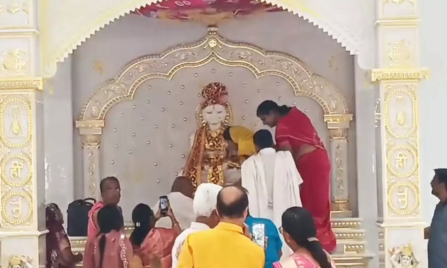 बलौदाबाजार में दिगंबर जैन मंदिर का लोकार्पण