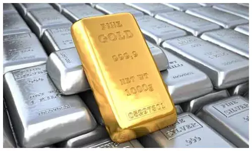 बजट से पहले बड़ा झटका, चांदी हाई लेवल से ₹1.54 लाख गिरी; सोने ने भी मचाई तबाही