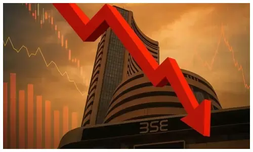 बजट से पहले गिरावट के साथ खुला बाजार; सेंसेक्स फिसला, निफ्टी 25,300 के नीचे