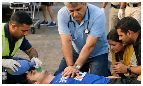 फिनिश लाइन से 100 मीटर पहले बिगड़ी तबीयत, युवक की मौत