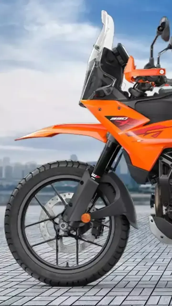 KTM ने लॉन्च की न्यू एडवेंचर R बाइक, मिलेंगे ये दमदार फीचर्स KTM ने लॉन्च की न्यू एडवेंचर R बाइक, मिलेंगे ये दमदार फीचर्स