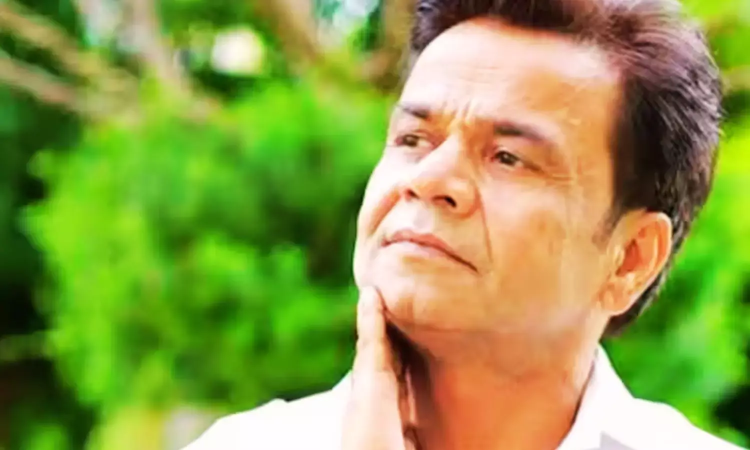 The Delhi High Court has ordered Rajpal Yadav to surrender in the cheque bounce case