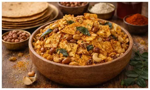 how to make khakhra Chivda at home