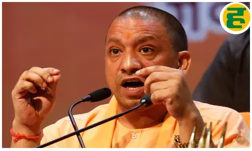 पुलिस को पिस्तौल क्या शोपीस के लिए दी है, अपराधी गोली चलाएगा तो क्या पुलिस आरती उतारेगी?