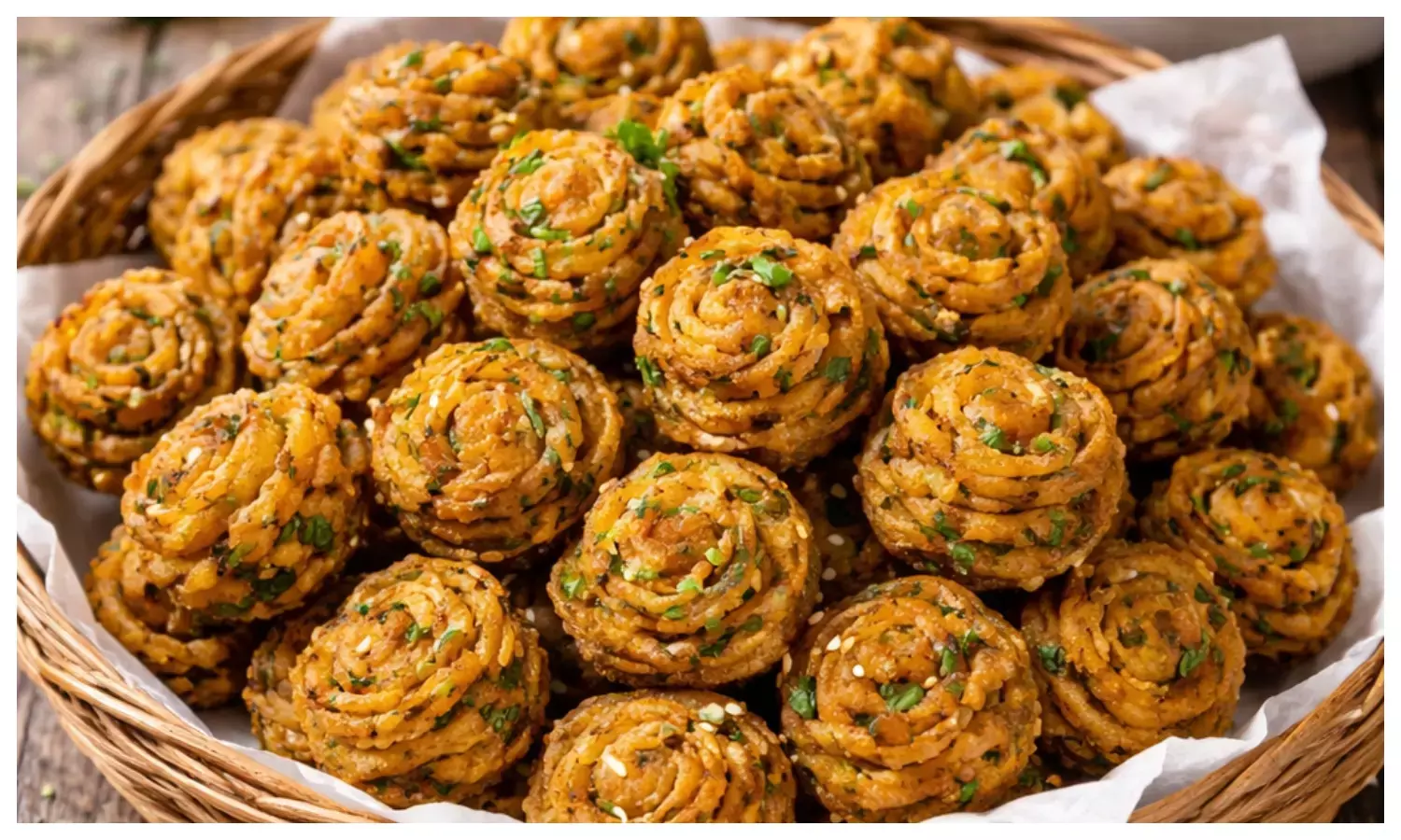 मेथी लच्छादार पॉप्स का स्वाद है लाजवाब, कुरकुरापन तारीफ करने पर करेगा मजबूर