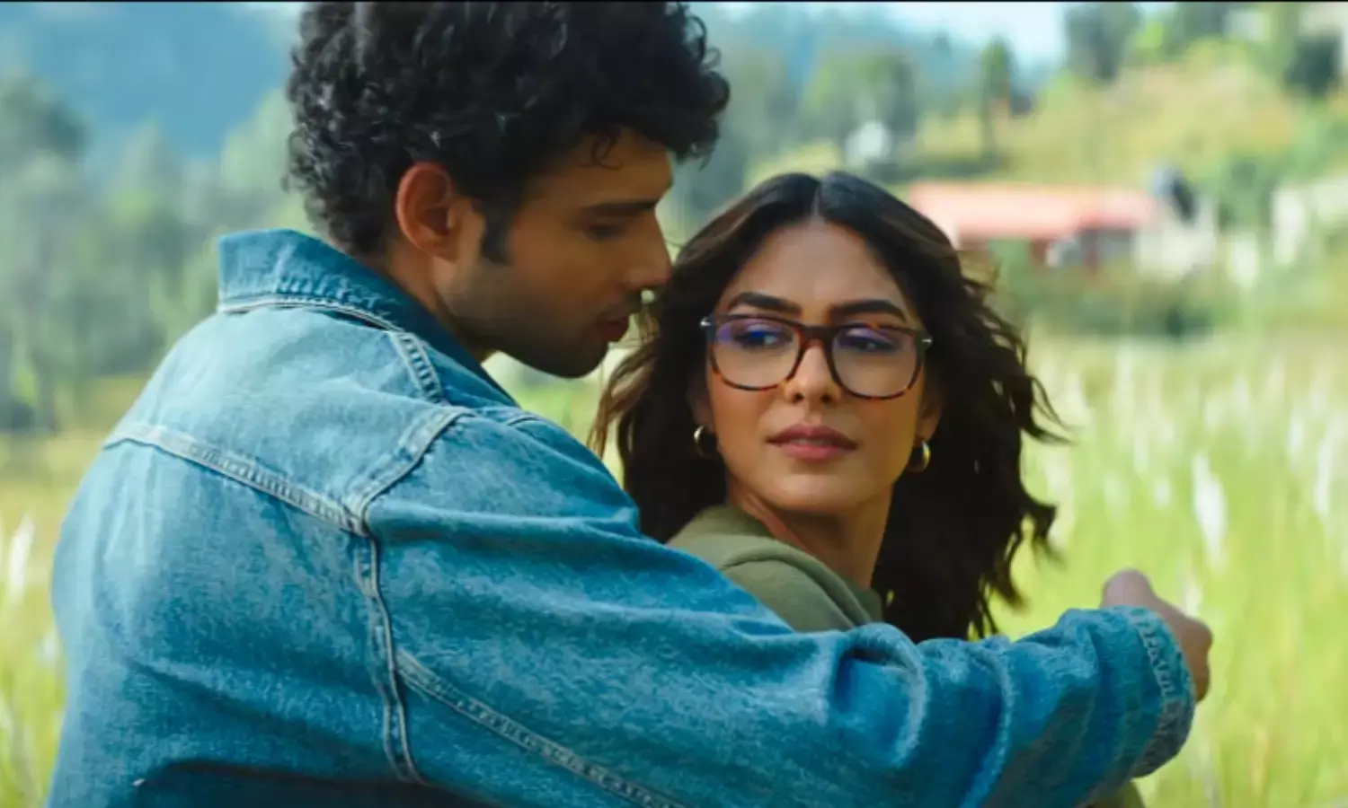 ‘दो दीवाने सहर में’ का ट्रेलर रिलीज