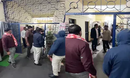 रसूखदारों की अनूठी दबंगई