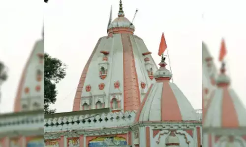 रीलबाजों से परेशान देवालय : मंदिरों में प्रवेश मर्यादित वस्त्रों में ही, फोटो-वीडियो प्रतिबंधित, ऐसा पहली बार