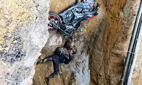 A motorcyclist died after falling into a pit dug by the Delhi Jal Board in Janakpuri Delhi